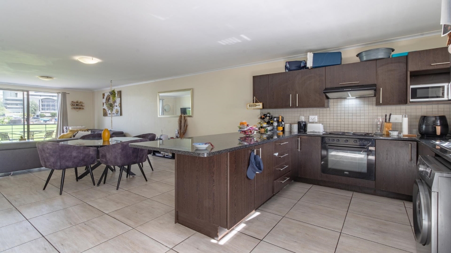 2 Bedroom Property for Sale in Zonnebloem Western Cape